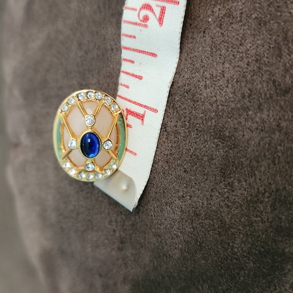 Earrings - Picture 5 of 6